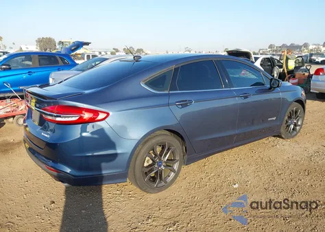 2018 Ford Fusion Hybrid Se z USA, uszkodzony, nr VIN 3FA6P0LU5JR120176